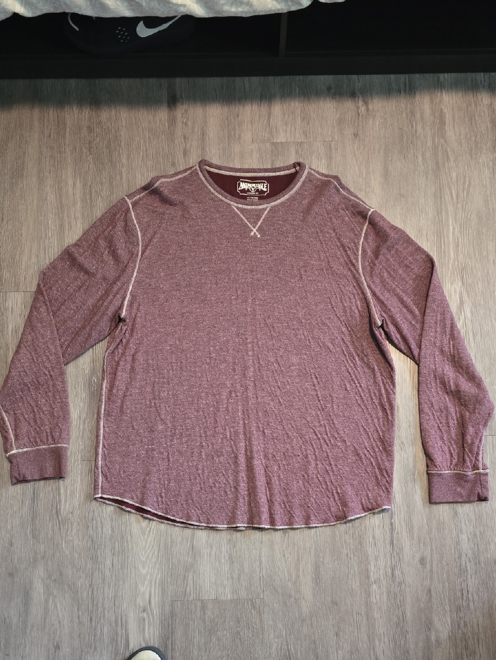 American Eagle Outfitters Men’s Long-Sleeve Crew in Heather Maroon